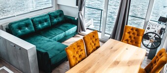 schwimmendes Ferienhaus in Berlin