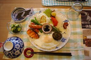 Unclassified image, 2 of 32, button - Guest House Amigo (Toyooka)