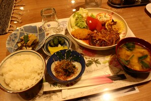 Unclassified image, 2 of 32, button - Guest House Amigo (Toyooka)
