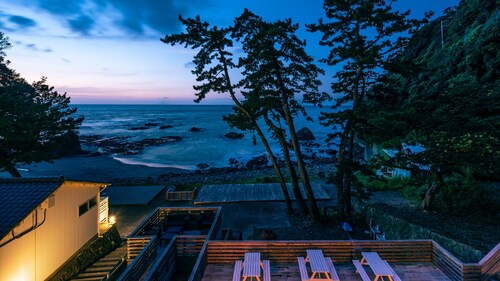 Kawazu Beach House Blue Moon