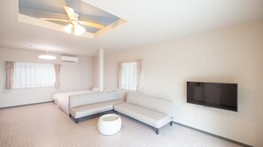 Interior - Kawazu Beach House Blue Moon (Kawazu)