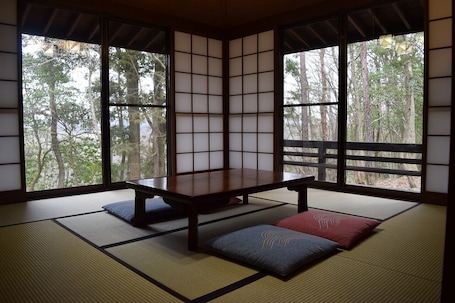 Interior. Heartland Hills in Noto 12 Sukiya Zukuri House