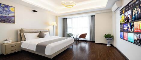 City Double Room, City View | Desk, soundproofing, free WiFi, bed sheets