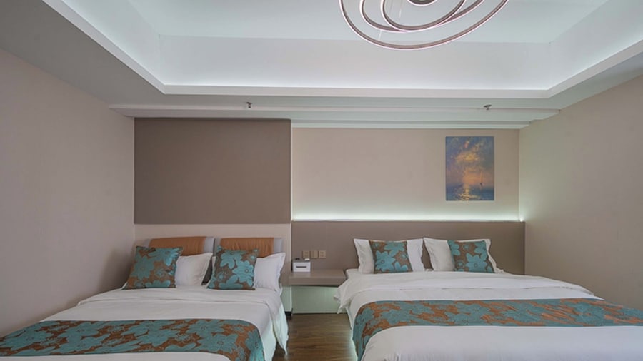 阳光精选公寓民宿 - 彩电塔夜市店