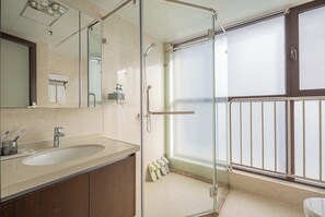 Bathroom - Sunlight Apartment-Color TV Tower (Shenyang)