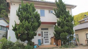 Exterior - Tsushima White House (Tsushima)