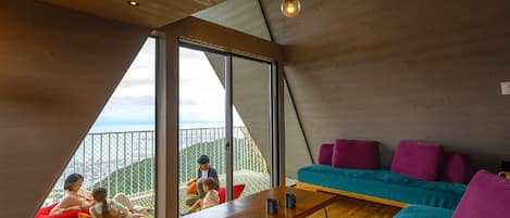 บริเวณนั่งเล่น