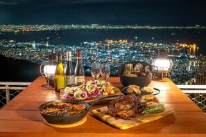 Outdoor dining - Nature Live Rokko (Kobe)