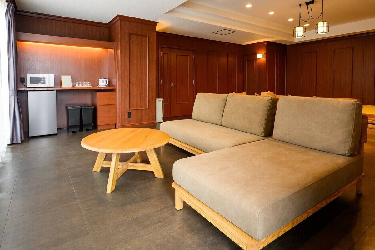 Living area | TV