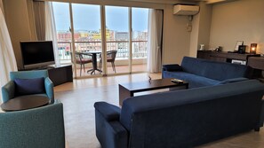 TV - Terrace Garden Mihama Resort (Chatan)