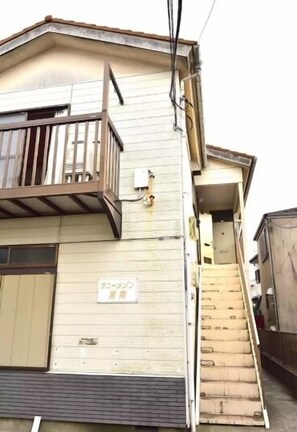 Exterior detail - T-reef Vacation House Leaf (Kamakura)