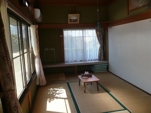 Kujukurihama Shirako Youth Hostel