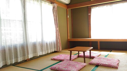 Kujukurihama Shirako Youth Hostel