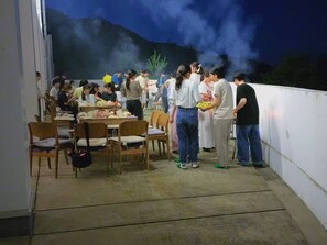 Outdoor dining - Sanzoku Hotel (Asago)