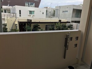 Property grounds - Weekly Harbourview Mansion Ginowankan (Ginowan)