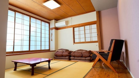 Interior. Guesthouse Sakura no Ue