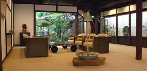 Lobby - Tanba Sasayama Kinmata (Sasayama)