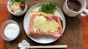 Breakfast meal