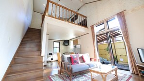 Living area - Holiday House Morino Kakurega (Ito)