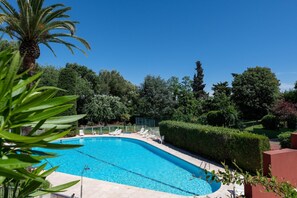 Pool - Sea-View Duplex for Family (Villeneuve-Loubet)