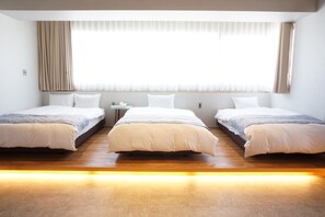 Desk - Yukureba Maejima Hotel (Naha)