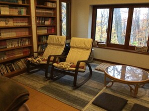 Interior - Morgenrote (Numata)