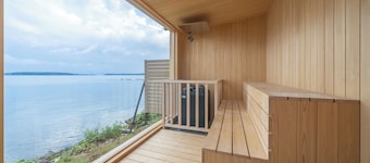 Wat Resort Seafront Okunoto