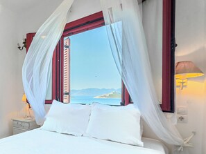 Iron/ironing board, free WiFi, bed sheets - Jules and Jim Villa, Cottage (Aegina)
