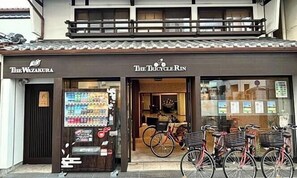 Exterior detail - Guesthouse Wazakura (Sakurai)