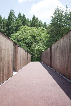 Property grounds - La Nature (Sano)