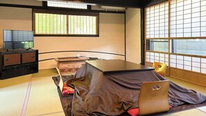 Interior - Koiya (Kameoka)