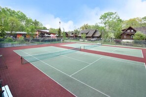 Sport court - Urube Village (Tsumagoi)