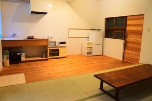 Interior - Arifukuya (Gotsu)