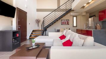 Télévision, cheminée