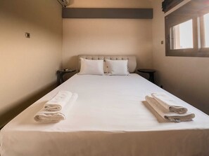 Fer et planche Ă repasser, Wi-Fi gratuit, draps fournis