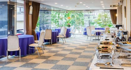 Sanjo Royal Hotel