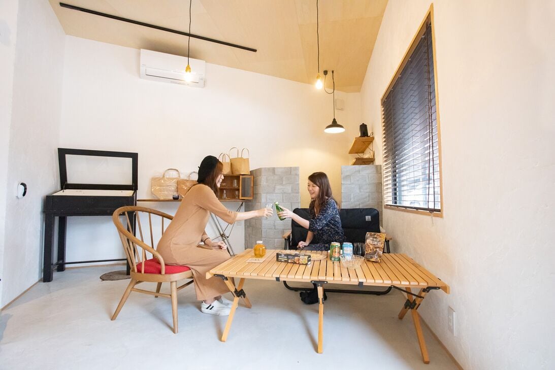 المنشأة من الداخل