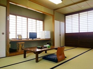 Interior - Business Hotel Mikuni (Goto)