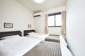 Room - E-horizon Resort Condominium Nago E (Nago)