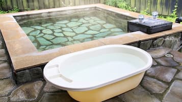 Udendørs spabad