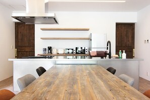 Private kitchen - The Stella Hamahiga (Uruma)