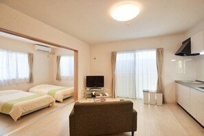 Room - Rainbow Terrace (Ginowan)