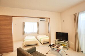 Interior - Rainbow Terrace (Ginowan)