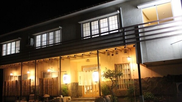 Chi tiết ngoại thất