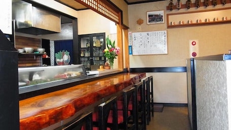 Dining. Town Hotel Ishii