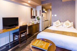Room - Mr.kinjo in Shanti Van Tsubogawa Station (Naha)