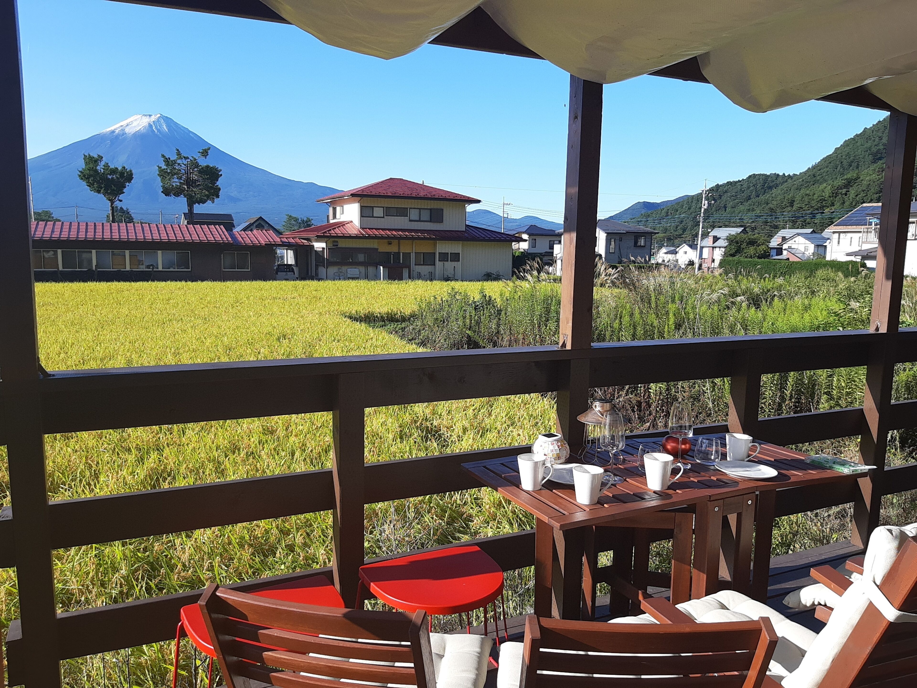 Tempat makan outdoor