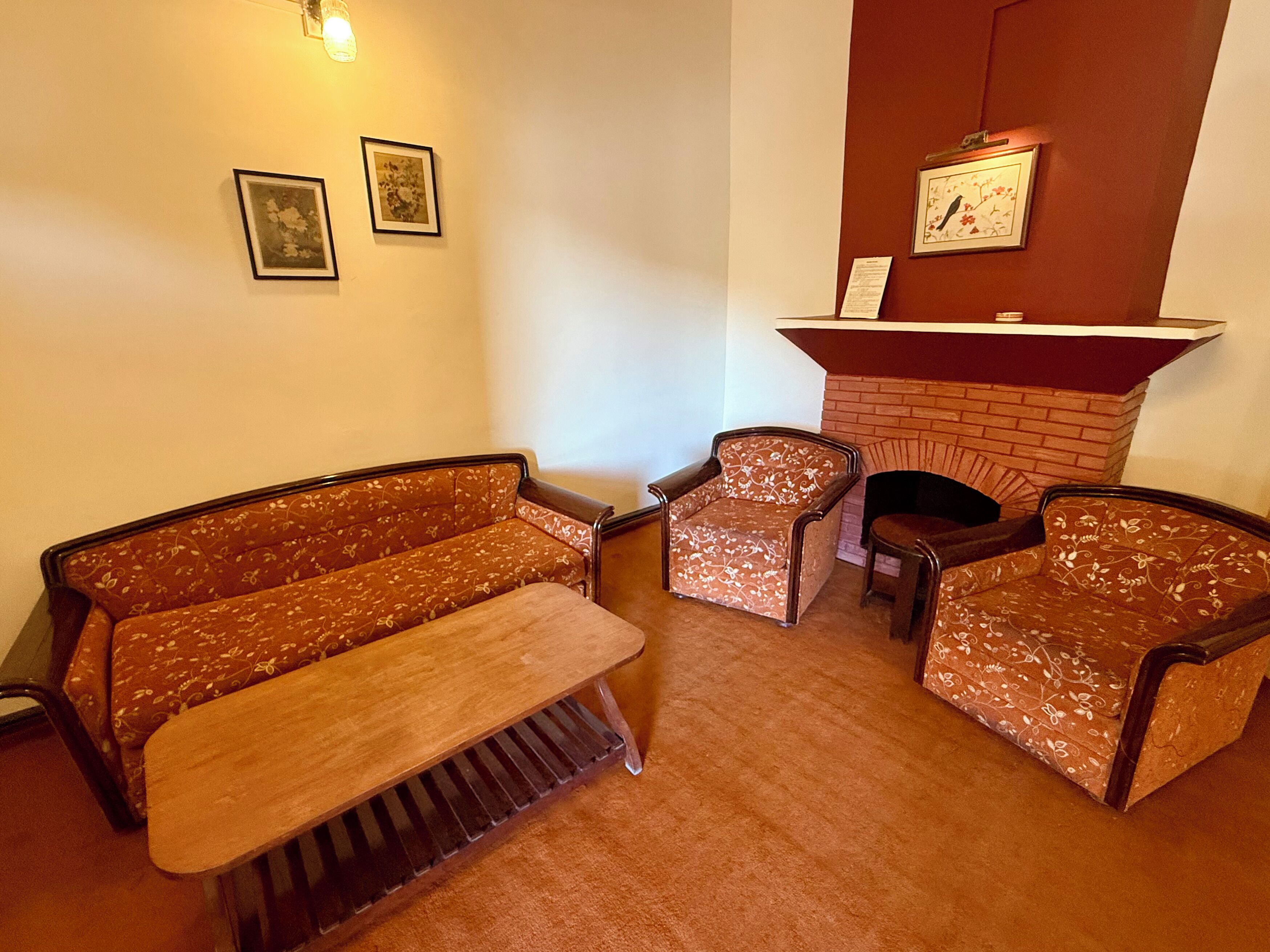 Junior-suite - søudsigt | Opholdsområde | 10-tommers tv med kabelkanaler, premierefilm