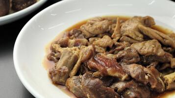 Makanan dan minuman