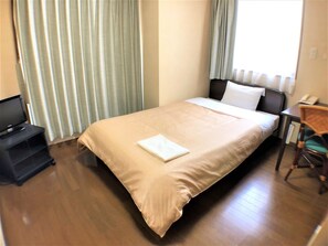 Desk, iron/ironing board - Hotel Stay Inn Nana Annex (Yamagata)